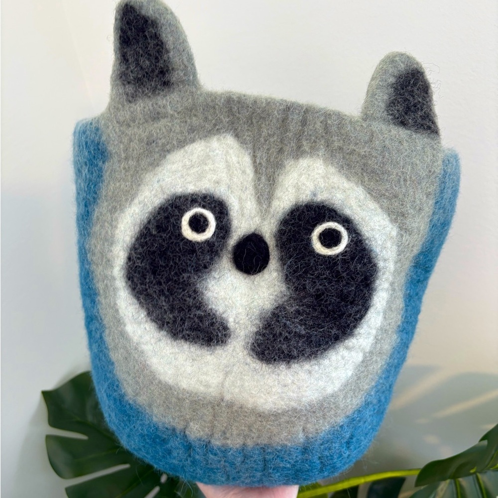 indaba Wool Small Kids Baby Racoon Bin Basket Made in Nepal‎